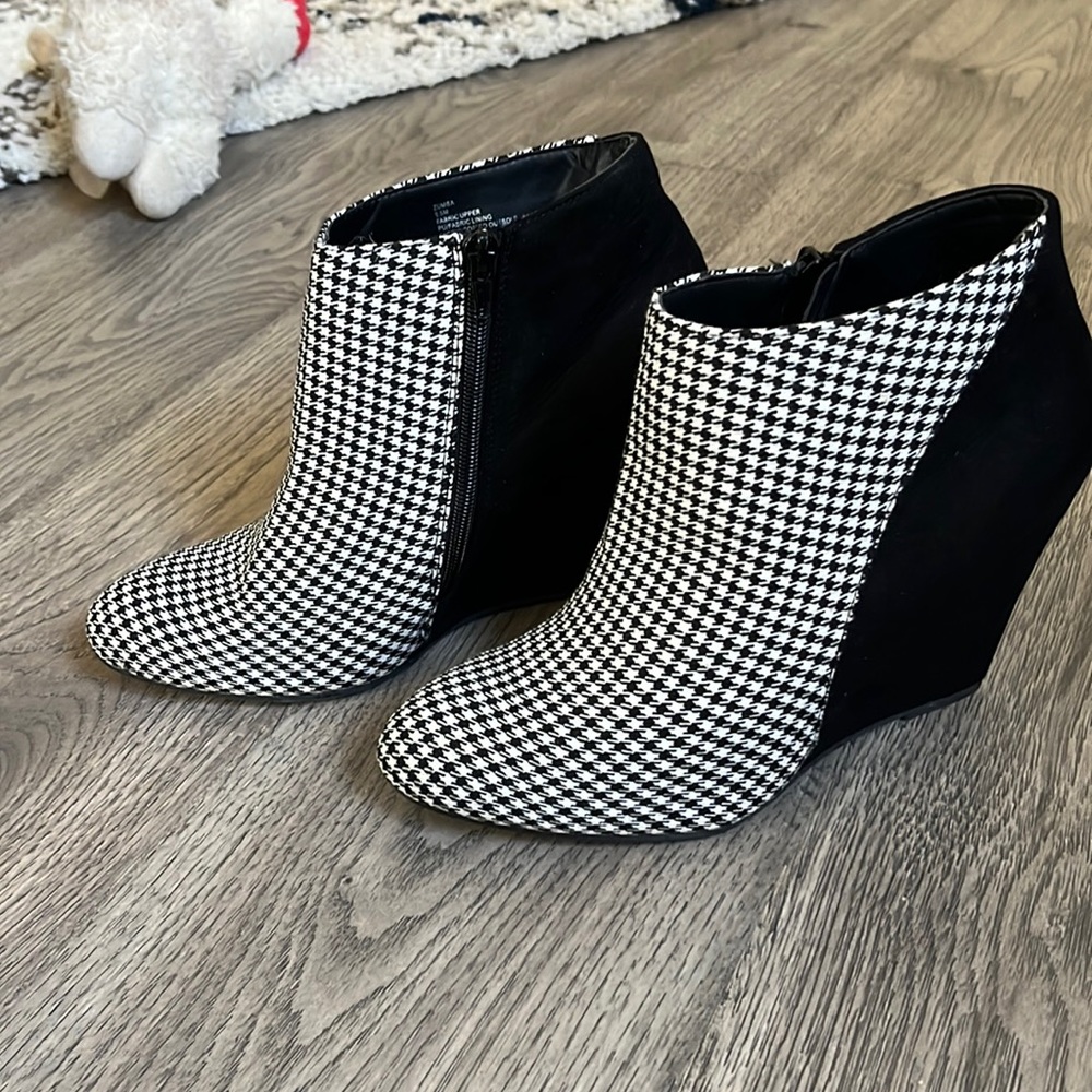 Cute Madden Girl Houndstooth Wedge Bootie